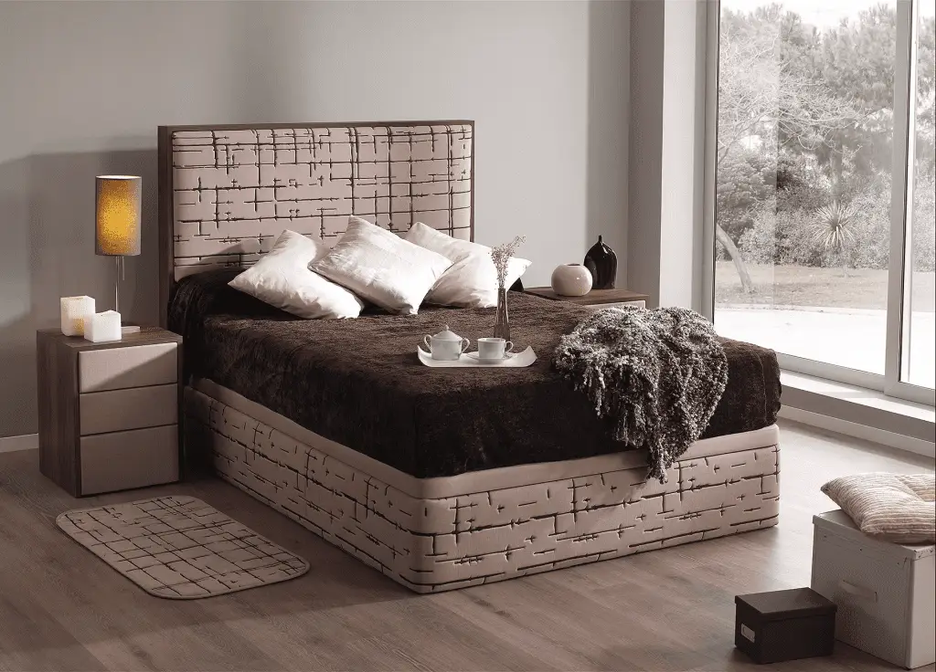 Cabecero de cama tapizado